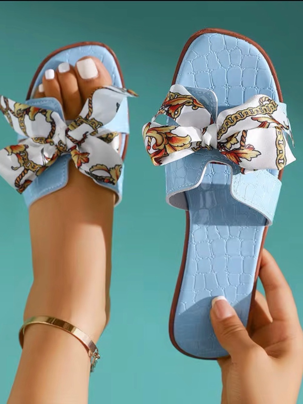 Women’s Light Blue Bow Slide Sandals with Patterned Knot